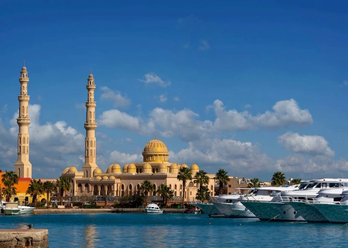 Private airport and hotel transfers in Hurghada, Egypt